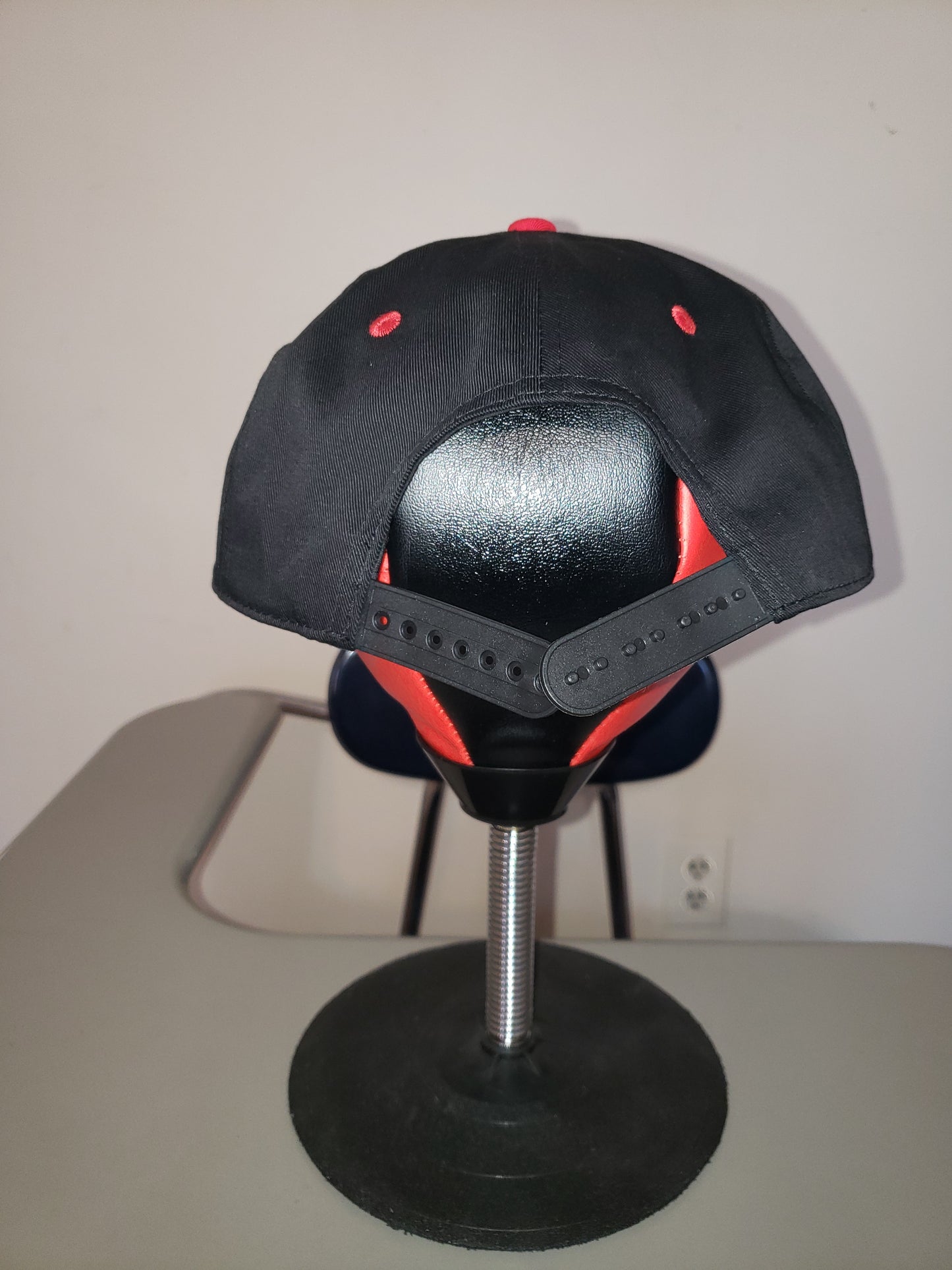 EASTON 610 Red/Black snapback hat!